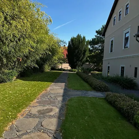 The Art Nest * 쿤타호라